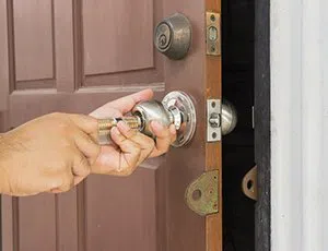 Community Locksmith Store Miami, FL 305-894-5983 - locks-change